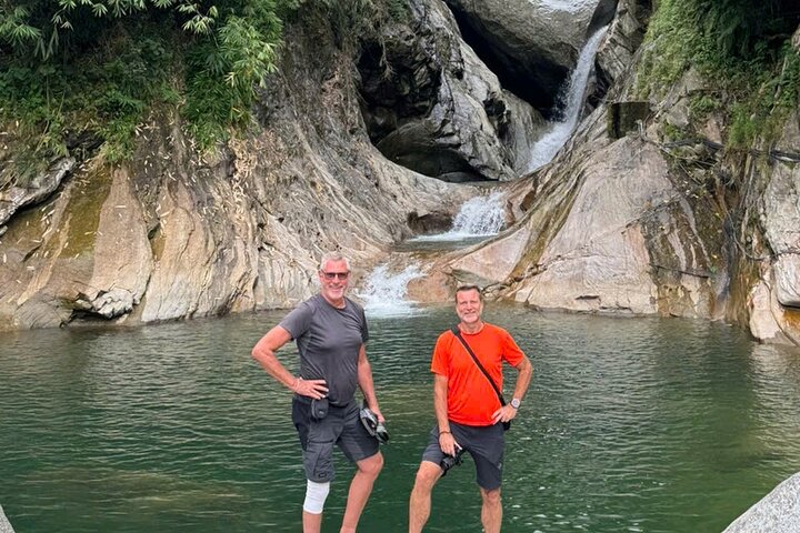 Ha Giang Loop 3D2N Private Car Tour (English speaking Driver)