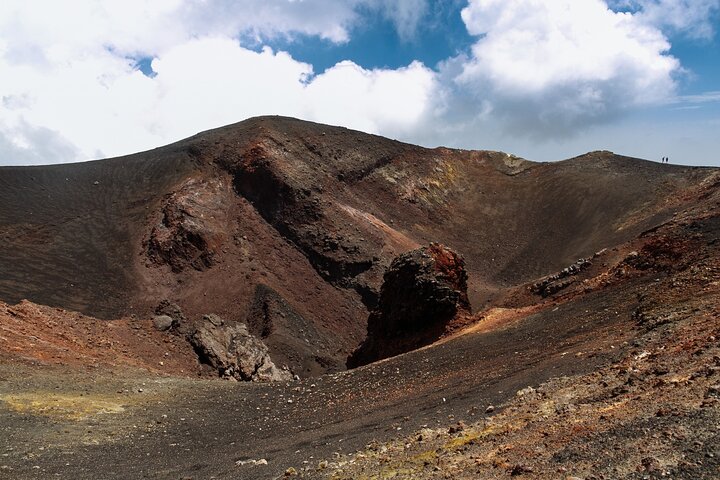 Etna and Wine an experience between nature and aromas with taste.