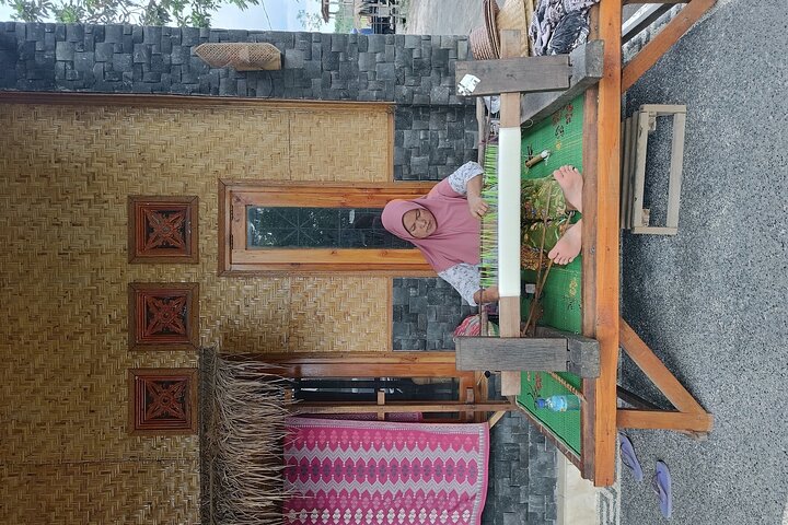 Benang Kelambu & Stokel Waterfalls and Handweaving Village Tour