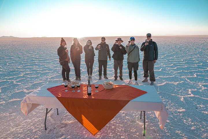 3-Day Uyuni Salt Flats & Lagoons to San Pedro de Atacama