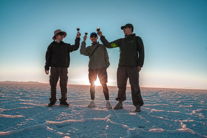 3-Day Uyuni Salt Flats & Lagoons to San Pedro de Atacama