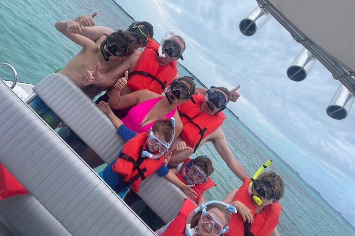 4hr Private Tour Island Hop Snorkel w/ Turtles & Sip Bahama Mamas