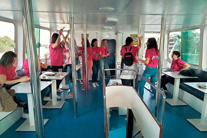 Seville: Guadalquivir River Cruise with Optional Tapas & Drink