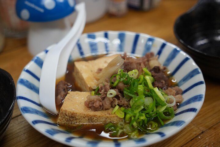Osaka Food Tour: 17 Delicious Dishes at 4 Local Eateries