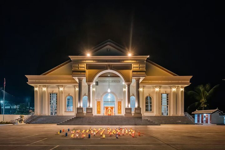 Luang Praban Buddha's Light Stage Show Ticket