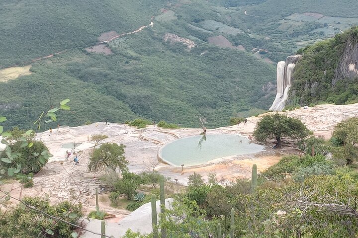Hierve el Agua,Arbol Del Tule,Mitla,Mezcal and Teotitlan del valle