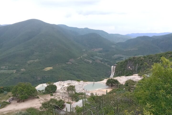 Hierve el Agua,Arbol Del Tule,Mitla,Mezcal and Teotitlan del valle