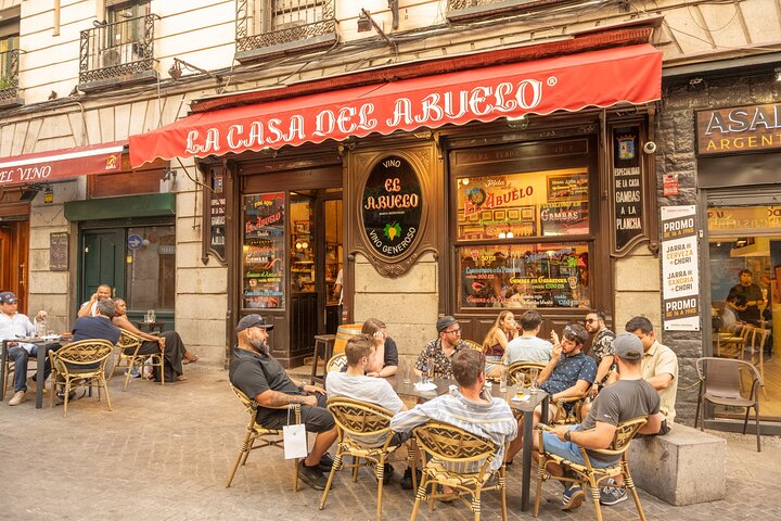 Madrid Tapas & Wine Tasting Food Tour – Small Group Local Bars