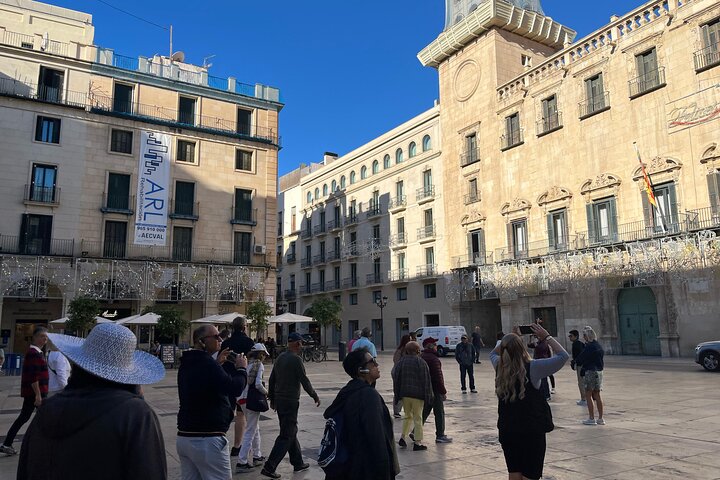 Alicante Highlights Tour for Cruise Passengers with Port Pickup