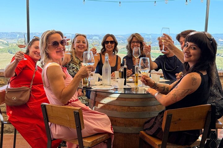 Ultimate Tuscany Wine Tour: 3 Wineries & Tastings from Florence