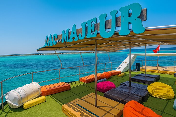 Excursion to Kuriat Island by Yacht