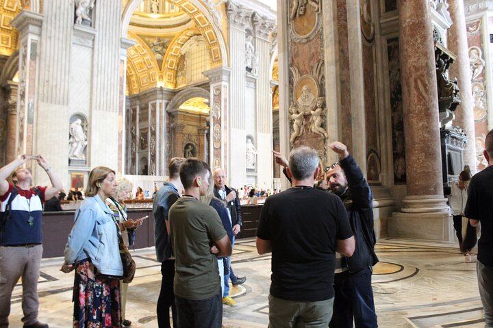 Skip-The-Line Vatican Museums,Sistine Chapel & Optional Basilica