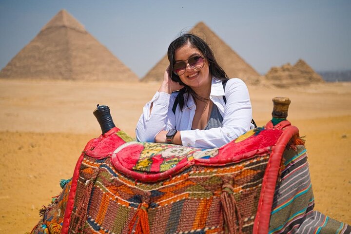 Half Day Tour Giza Pyramids& Great Sphinx with Private Tour Guide