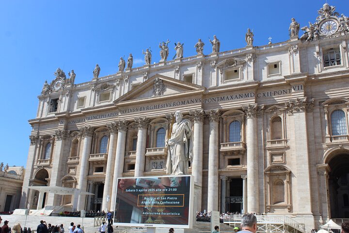 Skip-The-Line Vatican Museums,Sistine Chapel & Optional Basilica