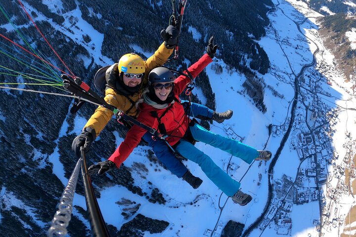 Paragliding Tandem with World Champion, Stubaital