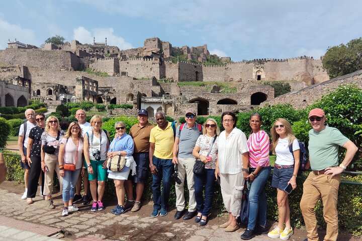 Hyderabad: A Private Full-Day Guided City Tour with Ethnic Lunch