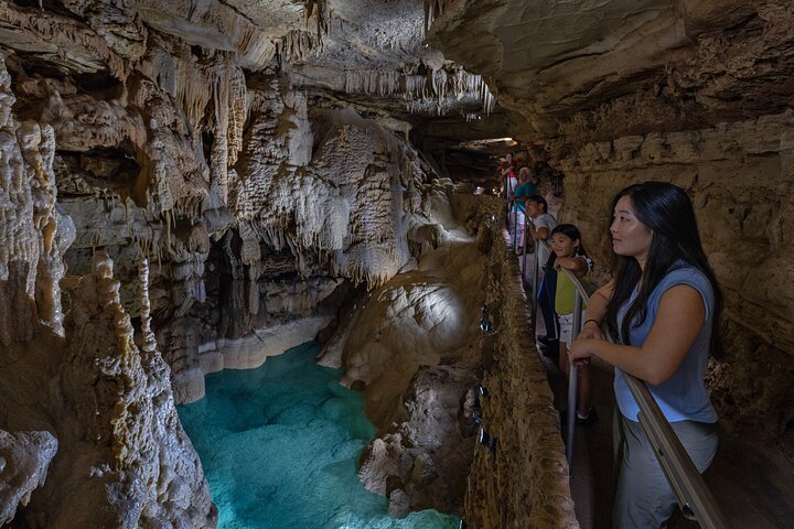 Natural Bridge Caverns Discovery Cavern Tour