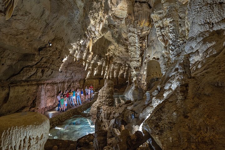 Natural Bridge Caverns Discovery Cavern Tour