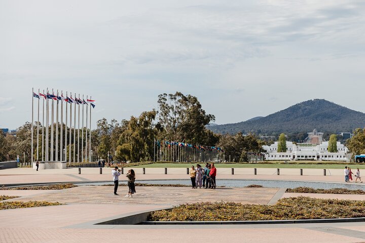 Canberra Day Trip from Sydney