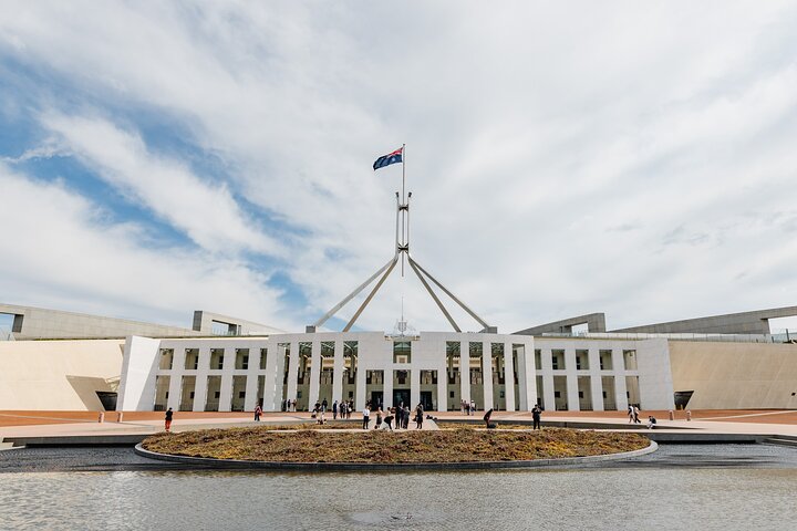 Canberra Day Trip from Sydney