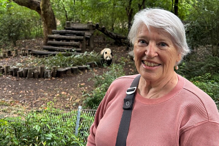Private Chengdu Panda Base Tour with Hotel Pickup