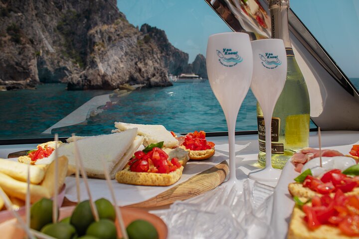 Capri Private Boat Tour from Sorrento, Positano or Amalfi