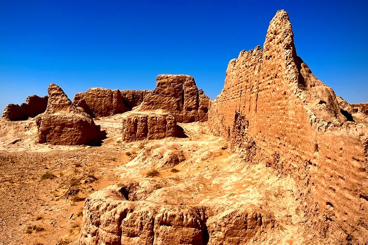 Guided Tour to Ancient Fortresses with a Local