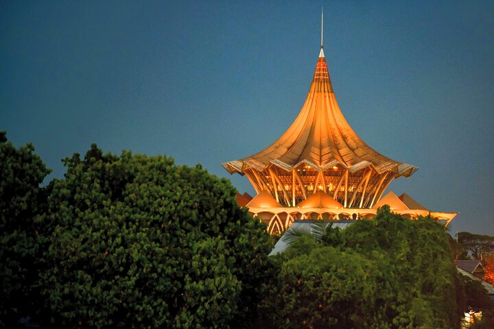 Kuching Royal Cruise Sunset Culture Show and Optional Dinner