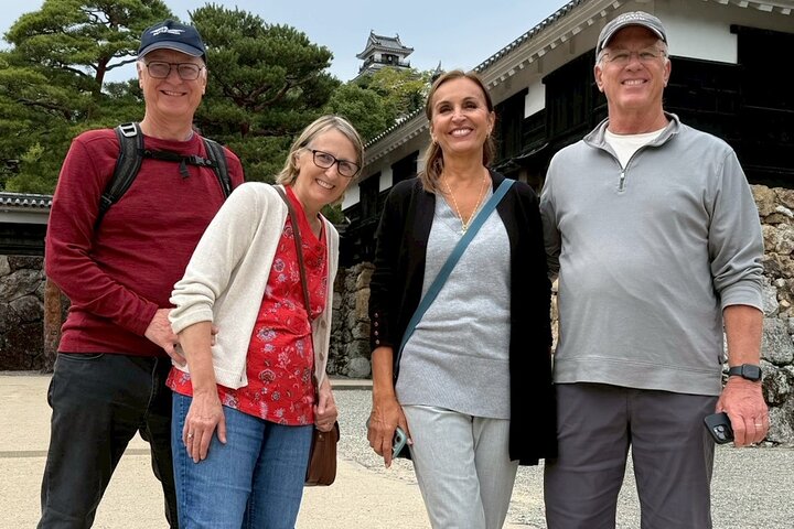 Best of Kochi Half-Day Tour: Castle & Hirome Market