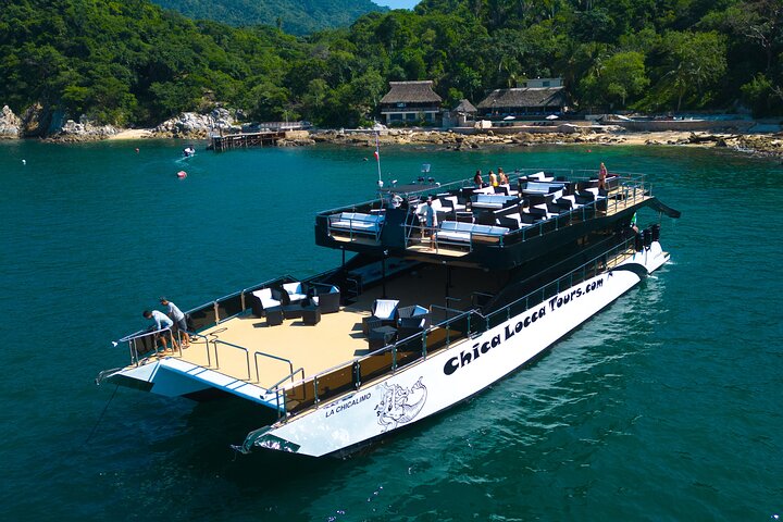 Mega Catamarans ALL INCLUSIVE Remote Paradise Beach Adventure