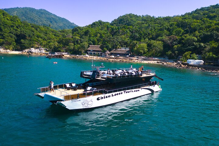 Mega Catamarans ALL INCLUSIVE Remote Paradise Beach Adventure