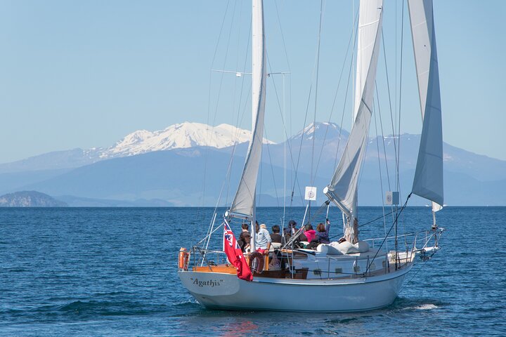 Eco Sailing Tour to Maori Rock Carvings on Lake Taupo