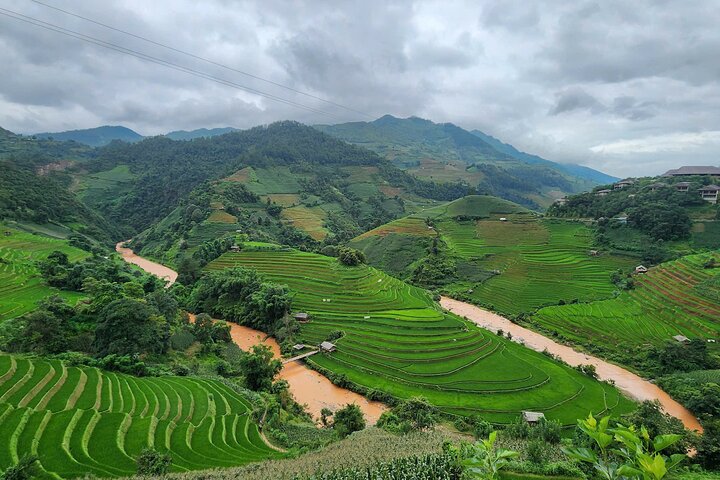 2 Days Motorbike Tour from Mu Cang Chai to Sapa