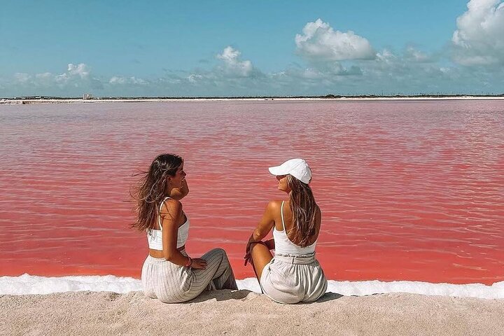 Mérida: Las Coloradas and Río Lagartos with Boat Tour and Lunch
