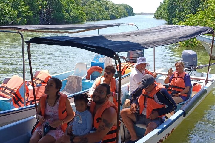 Mérida: Las Coloradas and Río Lagartos with Boat Tour and Lunch
