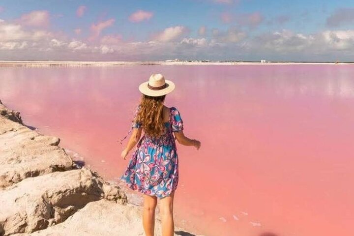 Mérida: Las Coloradas and Río Lagartos with Boat Tour and Lunch