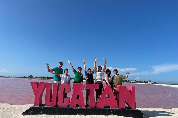 Mérida: Las Coloradas and Río Lagartos with Boat Tour and Lunch