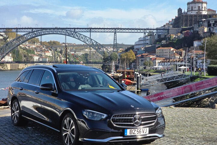 Transfer Taxi Service Porto , Gaia , Airport , Train , Bus , Ship
