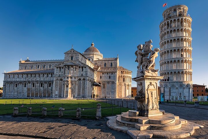 Best of Pisa: Small Group Tour with Admission Tickets