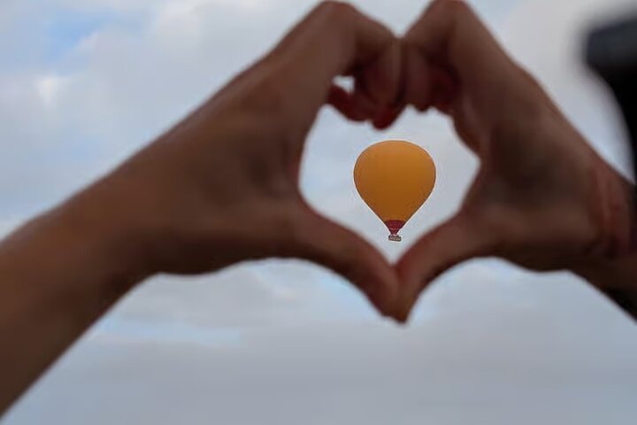 Marrakech Sunrise Hot Air Balloon & Berber Breakfast