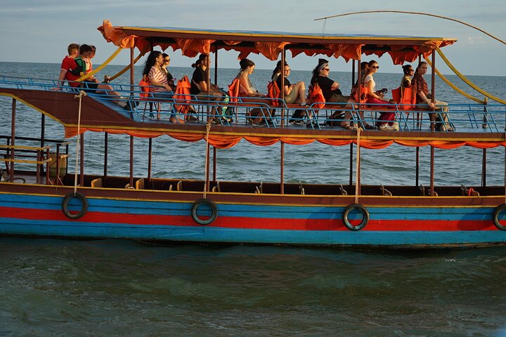 Kompong Phluk Floating Village Half-Day Tour ( Morning / Sunset )