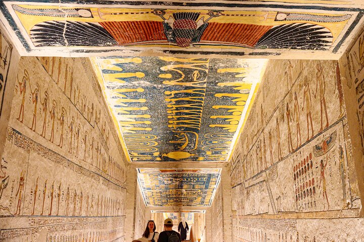 Full day trip to Luxor with littel Group & Tutankhamun Tomb