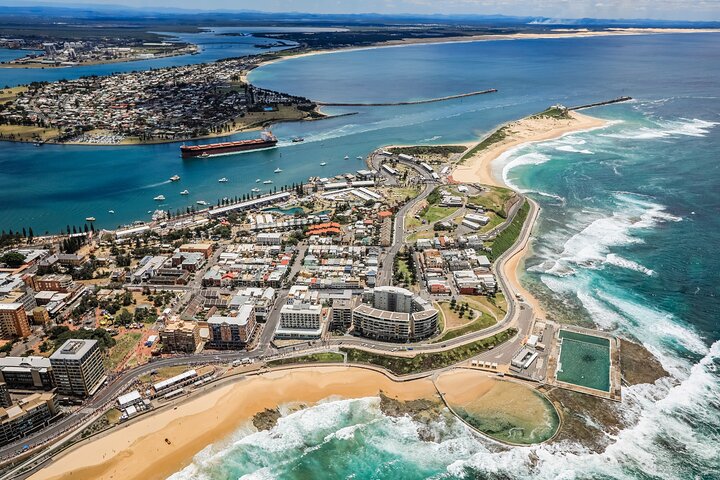 Newcastle: Half-Day Sightseeing with Coastal Stops & History