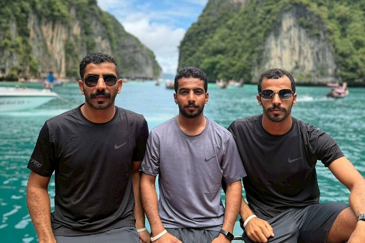 Phi Phi Island Adventure Day Tour from Phuket Speedboat/Catamaran