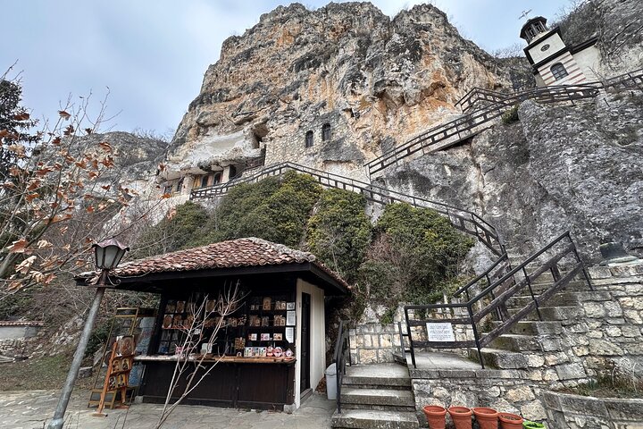 Private Tour from Bucharest: Veliko Tarnovo, Arbanasi & Tsarevets