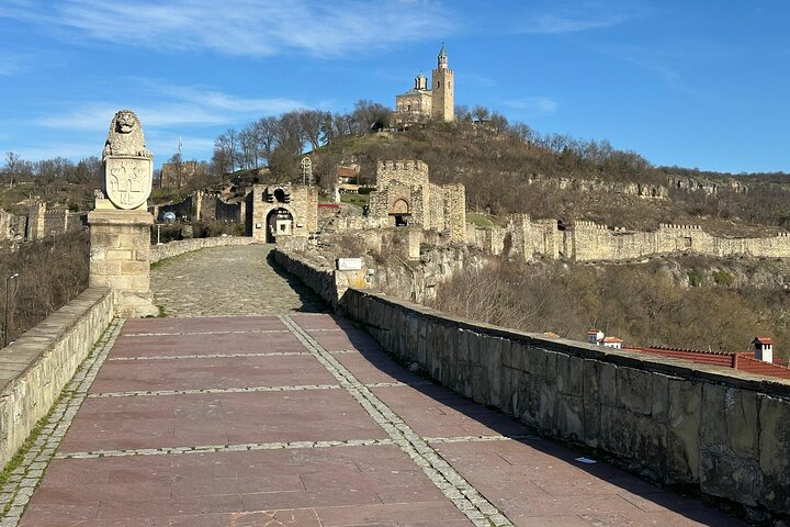 Private Tour from Bucharest: Veliko Tarnovo, Arbanasi & Tsarevets