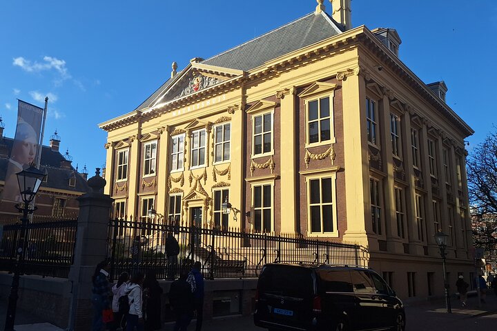 The Hague and Delft: Private Half-Day Tour with Transfer