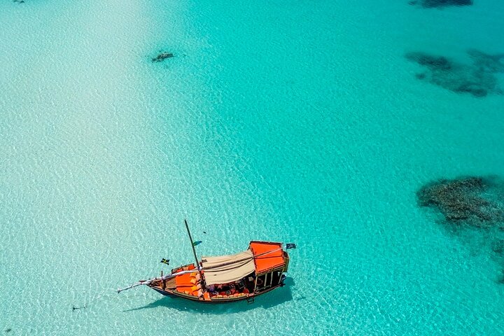 Private/Sharing: Explore Mnemba Island with a dhow