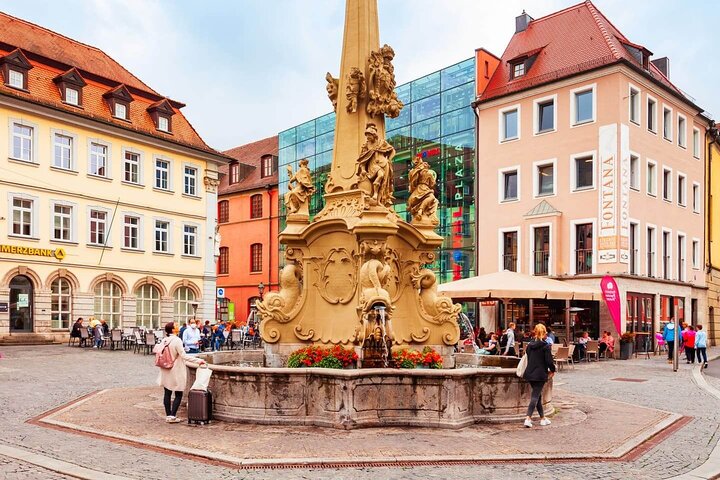 Hello Würzburg: Private 2-Hour Intro City Walk with Local Guide