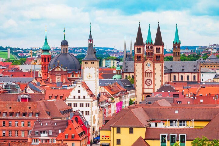 Hello Würzburg: Private 2-Hour Intro City Walk with Local Guide